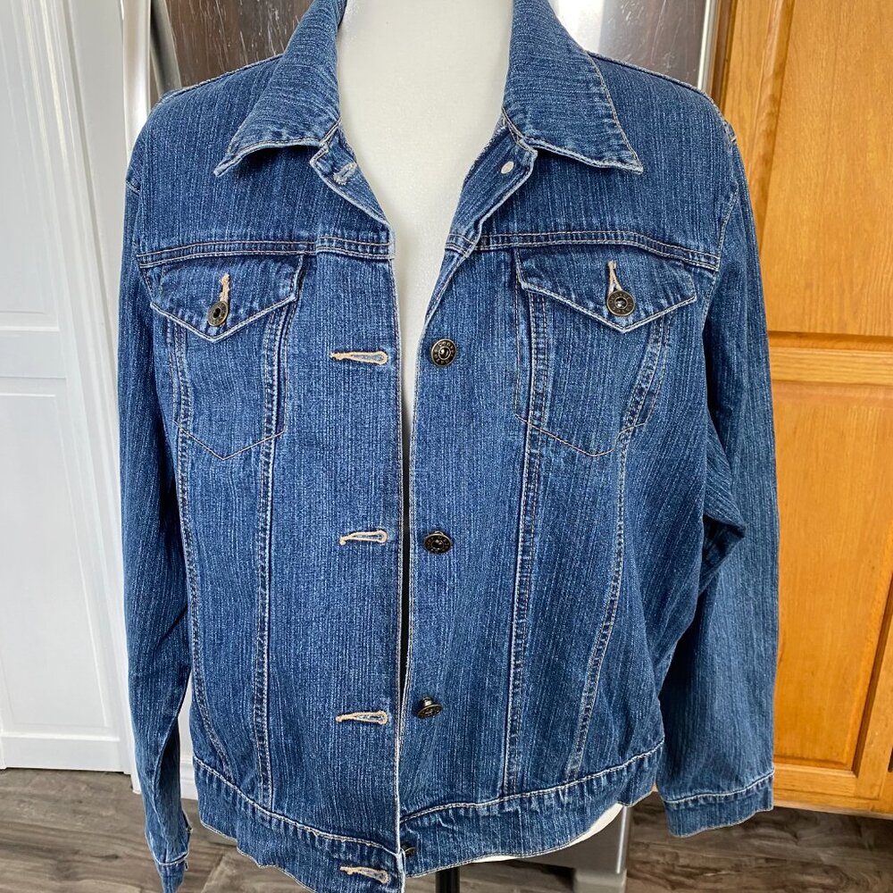 Classic Blue Denim Jacket - Women's Casual Jean Coat